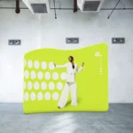 Dynamische schuin lopende zipper wand en beurswand Slope van Eventshop.