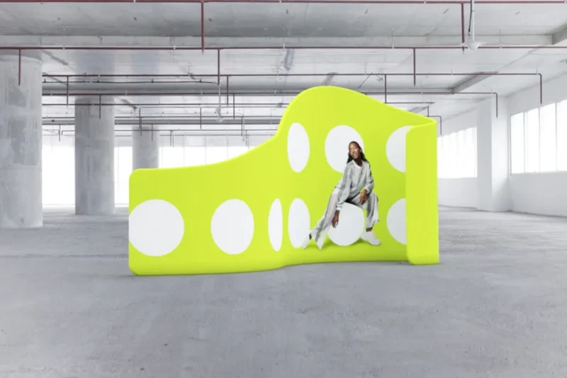 Grote golfvormige zipper wand en beurswand Wave van Eventshop.