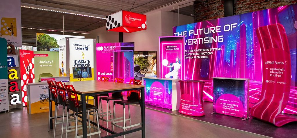 Verlichte wand bekijken in de Eventshop-showroom in Berkel en Rodenrijs